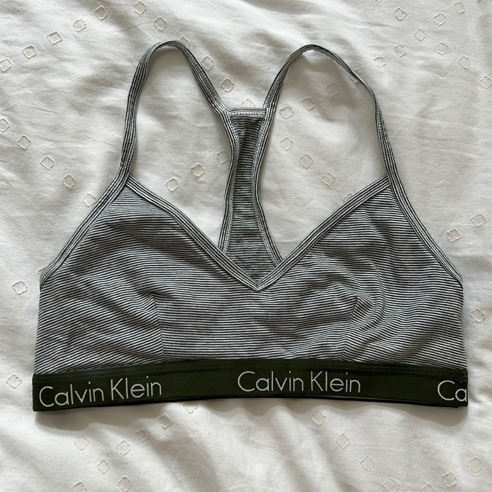 Calvin Klein triangle Bralette Size medium